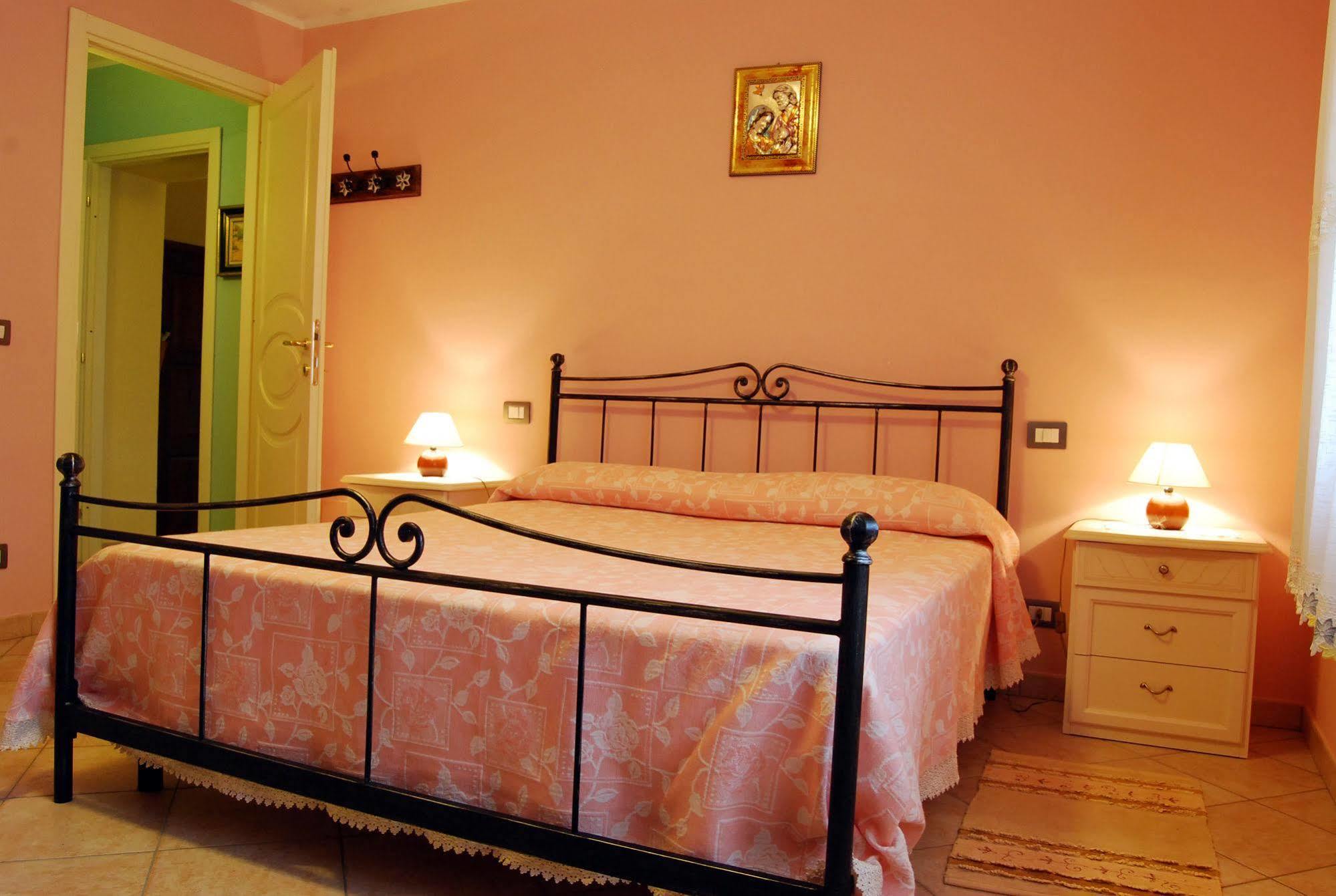 B&B Da Franca Camporgiano Exterior foto